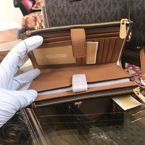 Authentic 2pcs Michael Kors Grayson handbag&wallet - Picture 4 of 6